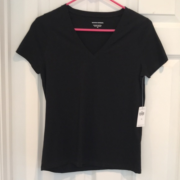 Tee Shirt by Banana Republic - Picture 3 of 9